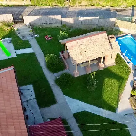 Case de vacanță Cajica Avlija *