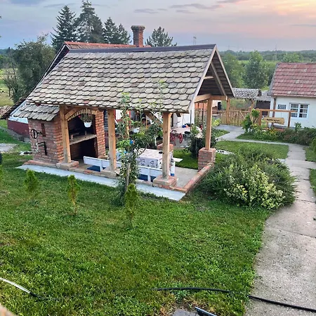 Cajica Avlija 別荘 Obrenovac